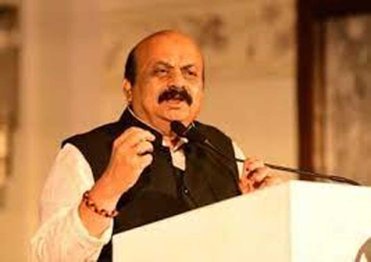 बीजेपी सदस्यों के पार्टी छोड़ने पर कर्नाटक के मुख्यमंत्री ने कहा- कांग्रेस एक डूबता जहाज